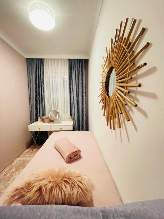バニャ・ルカStan Na Dan "Apartman Purple"アパートメント エクステリア 写真