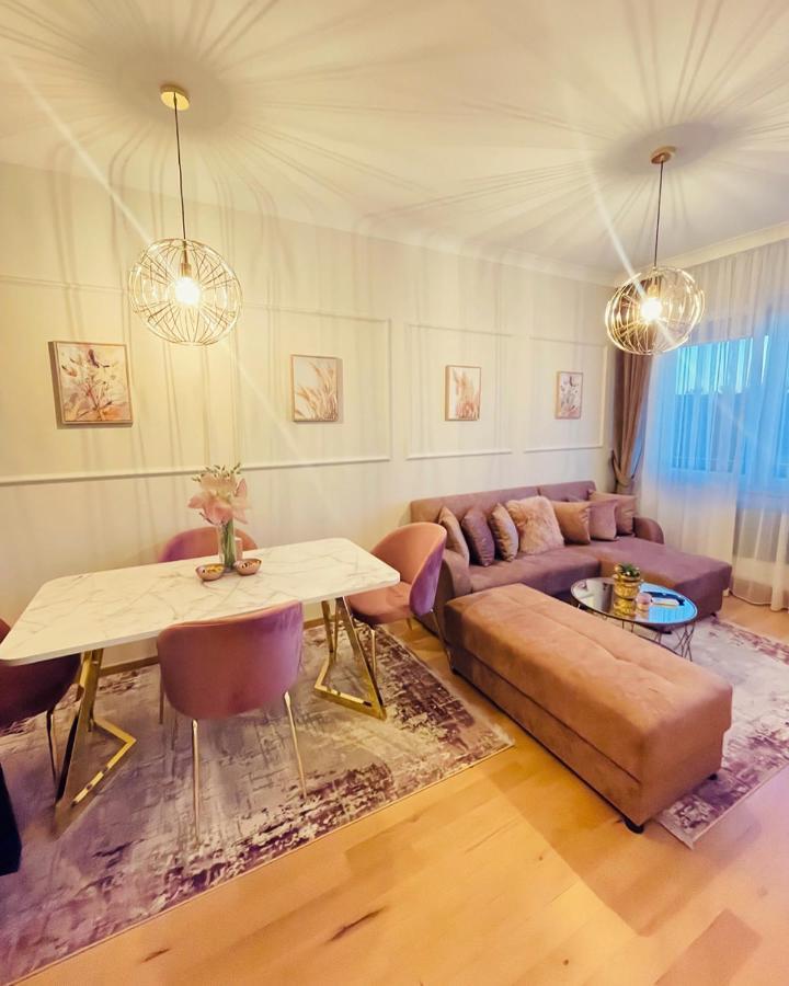 バニャ・ルカStan Na Dan "Apartman Purple"アパートメント エクステリア 写真