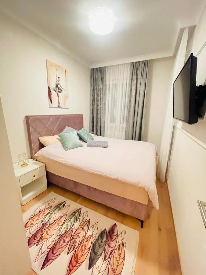 バニャ・ルカStan Na Dan "Apartman Purple"アパートメント エクステリア 写真