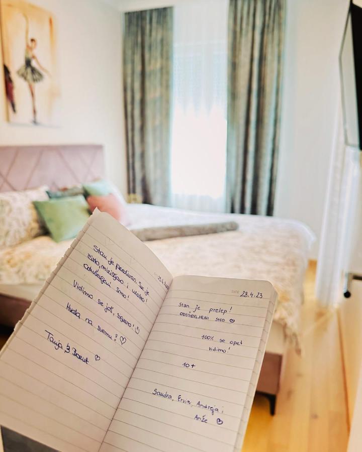 バニャ・ルカStan Na Dan "Apartman Purple"アパートメント エクステリア 写真
